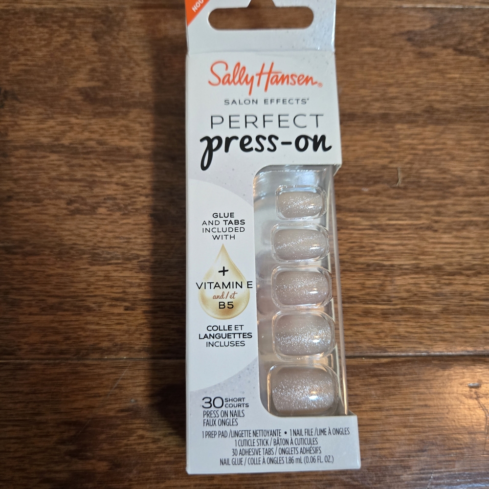 Sally Hansen Glitter Silver Press-On Nails